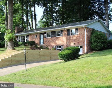 9201 Bayard Pl, Fairfax, VA, 22032