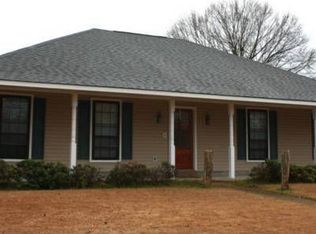 2021 Aspenwood Dr, Baton Rouge, LA 70816