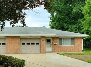 2279 Lyndhurst Ave, Stow, OH 44224