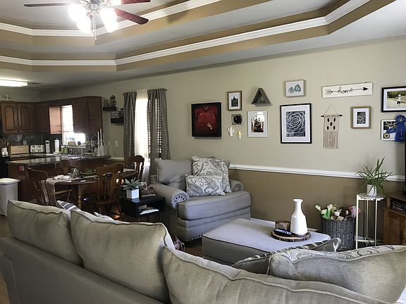 3rd image of 3811 Holland Ct