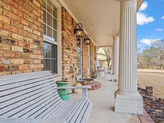 4th image of 6189 Ivanhoe Rd