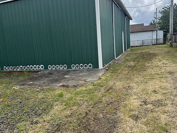 4th image of 92394 G Rd