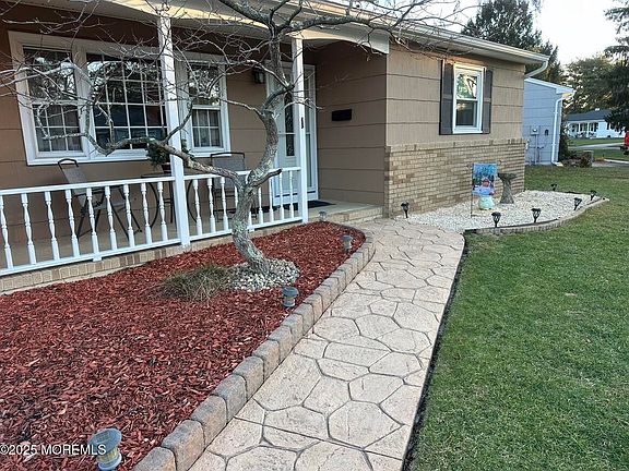 2nd image of 1 Cambridge Court