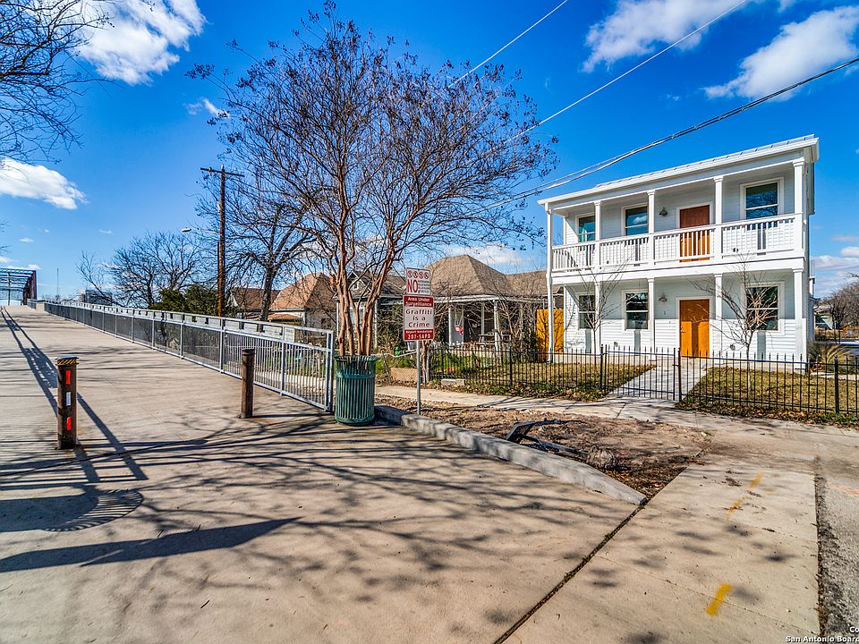 1st image of 415 Hays St #1