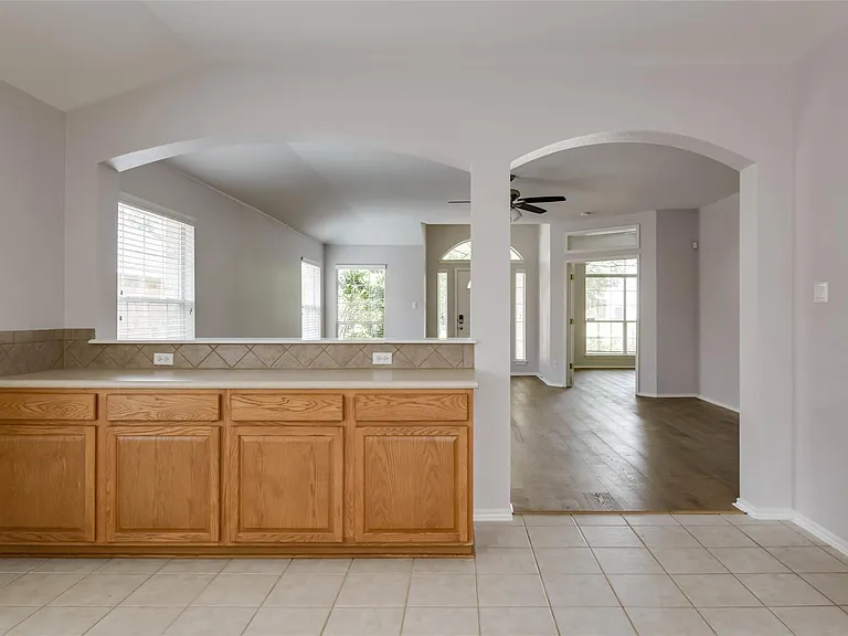 3108 Lynnbrook Dr — Photo 6