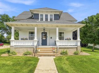 843 Wells St, Darlington, WI 53530