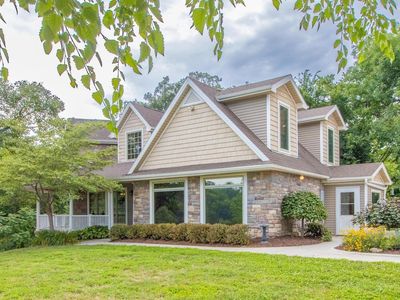 1540 Hartline Ln, Omaha, NE, 68112