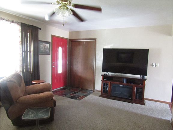 5th image of 1539 Hyndman St