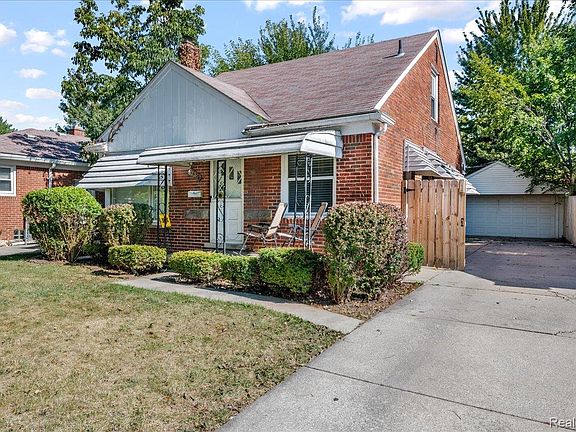 2nd image of 21365 Newcastle Rd