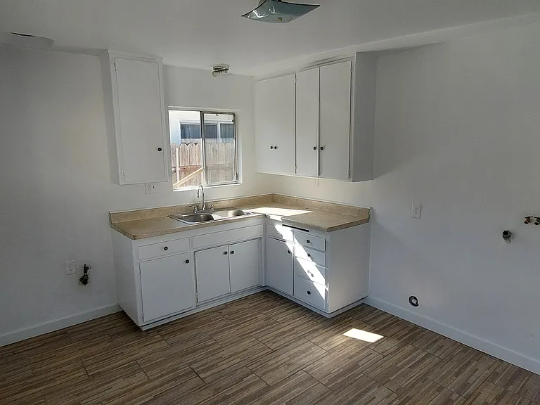 230 S Azusa Ave #2 — Photo 4