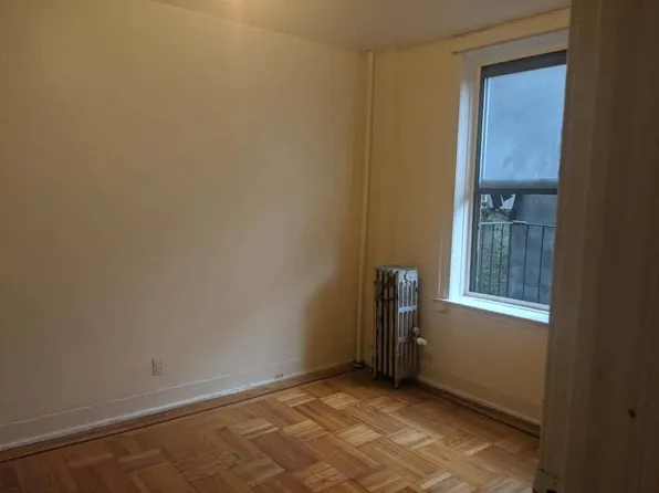 192 Malcolm X Boulevard image 3 of 6