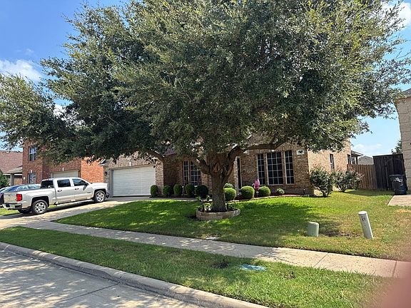 4th image of 7815 Longbow Ln