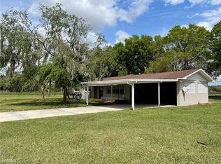 5002 Wallace Rd, Plant City, FL 33567