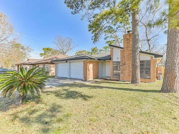 3rd image of 22106 Meadowgate Dr