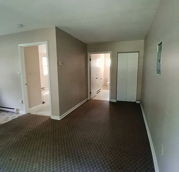 14 Amy Dr #A — Photo 7