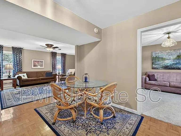 7 Tara Ave — Photo 8