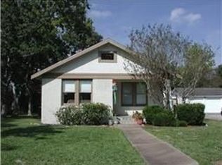 307 Lakeview Dr, Sugar Land, TX 77498