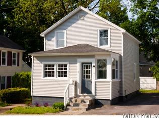 17 West St, Whitesboro, NY 13492