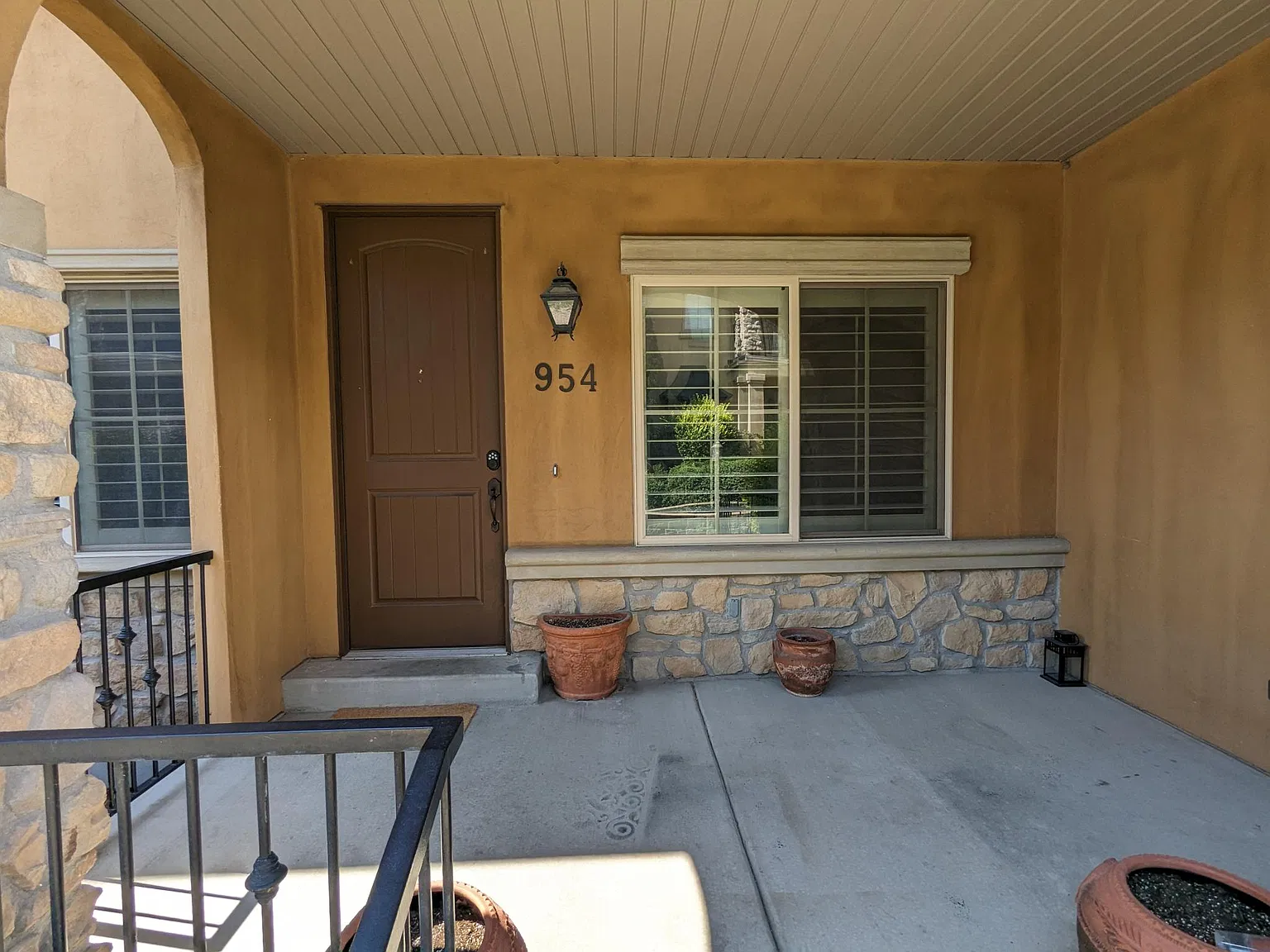 4 bed, 3.5 bath, 2324 sqft, $2,300 — Photo 4