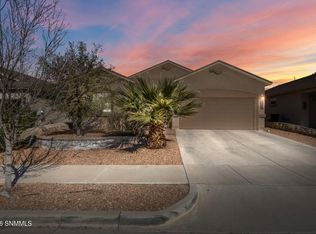 890 Holly Park Ave, Sunland Park, NM 88008
