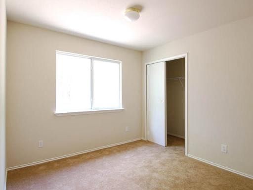 4th image of 222 HAVANA ST