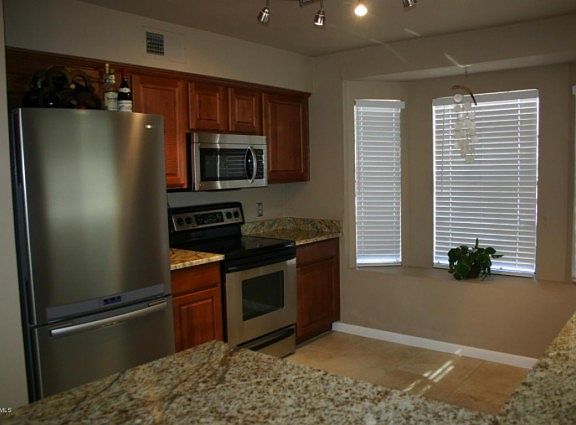 3rd image of 4137 W Park Ave
