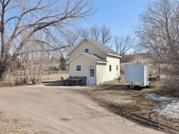 19430 Highway 28, Carpio, ND 58725