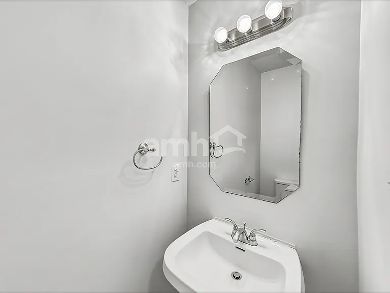 3012 Wyntree Ct — Photo 8