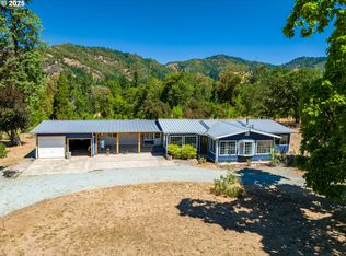 398 Stanton Park Rd, Myrtle Creek, OR 97457