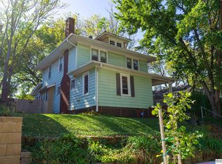 4161 Cass St, Omaha, NE 68131