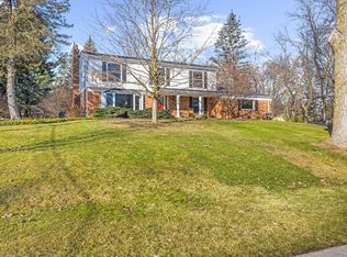240 Bowdoinhill Dr, Rochester Hills, MI 48309