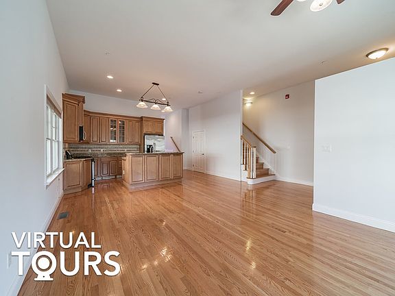 5th image of 207A Ashford Ave