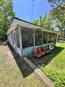 10036 Oak Dr, Bismarck, MO, 63624