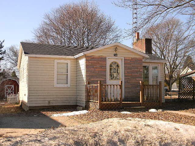 1st image of 206 E McMillan Ave