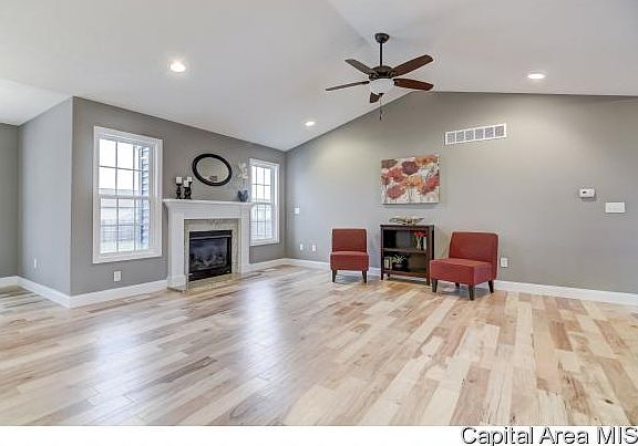 3rd image of 1709 Prairie Vista Dr