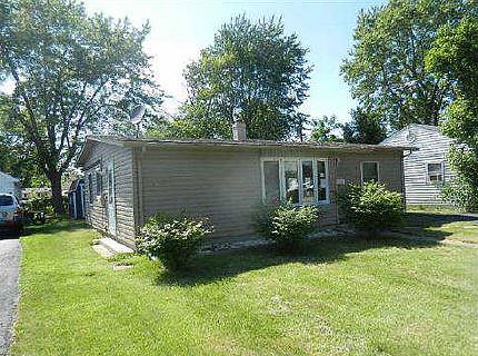 4th image of 3328 Fairview Ave