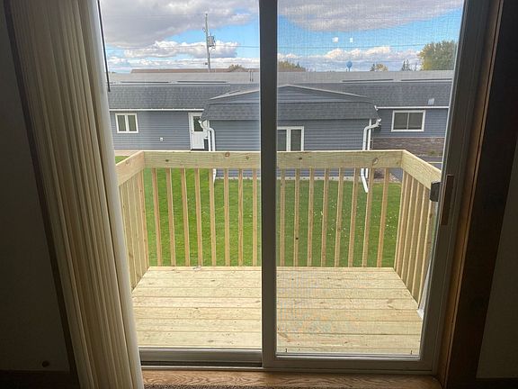 5th image of 211610 Barkley Way #102