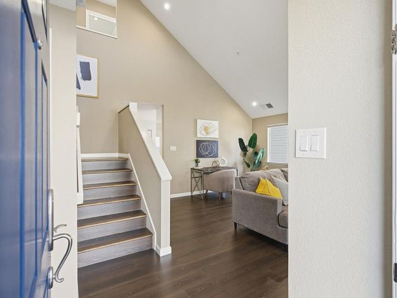 4th image of 114 Williams Ln