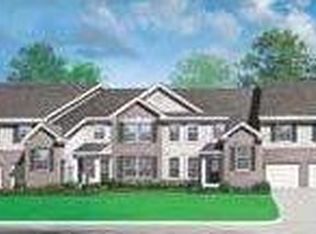 7472 Bridge Point Dr #300, Green Township, OH 45248