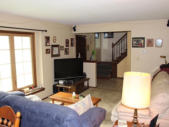 4th image of 1892 Blackhawk Dr