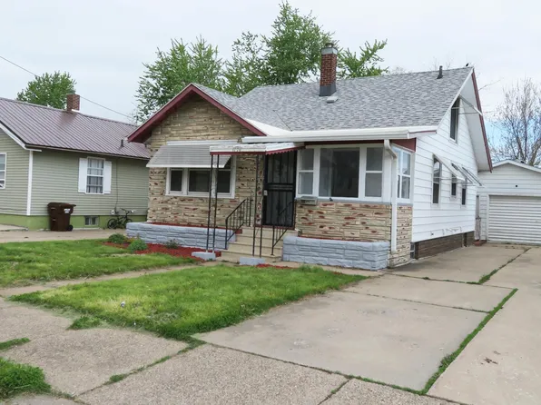 1114 May St, Marshalltown, IA 50158