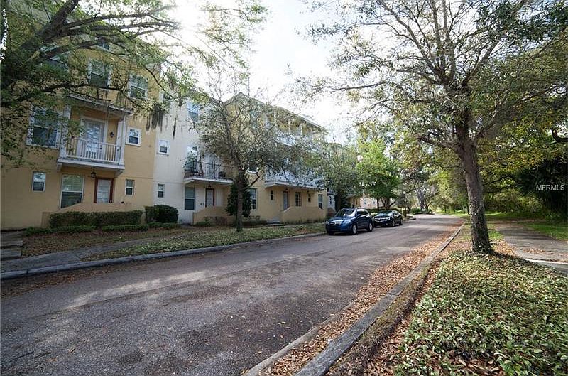1st image of 916 Sombra St #916