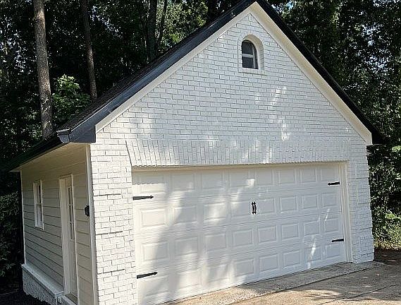 Detached Garage 