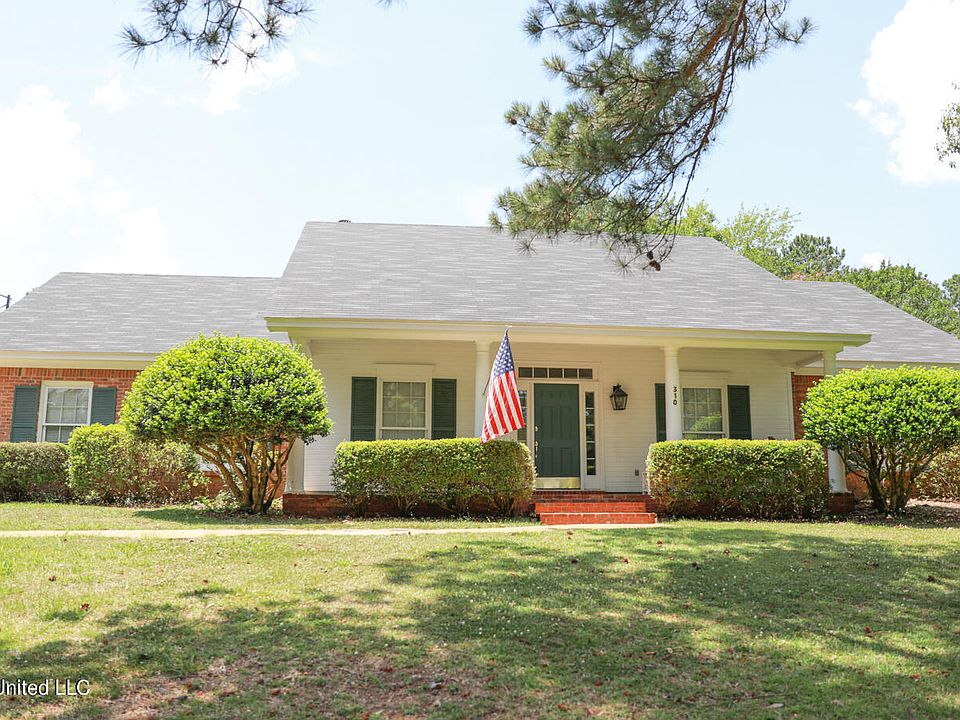 1st image of 310 Oak Hollow Dr