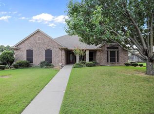 1001 Diane St, Aubrey, TX 76227