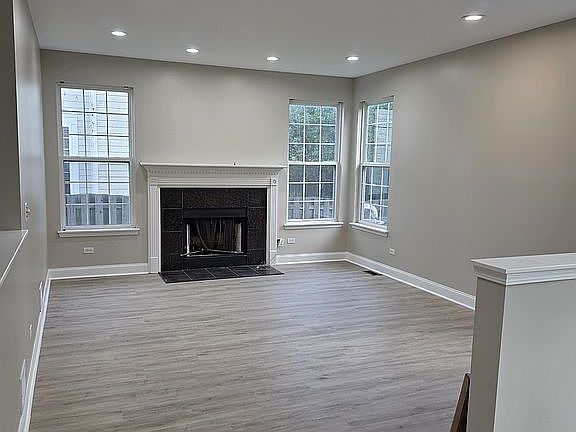 4th image of 2860 Orchard Ln
