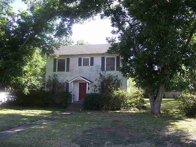 1st image of 1935 Stanley Blvd