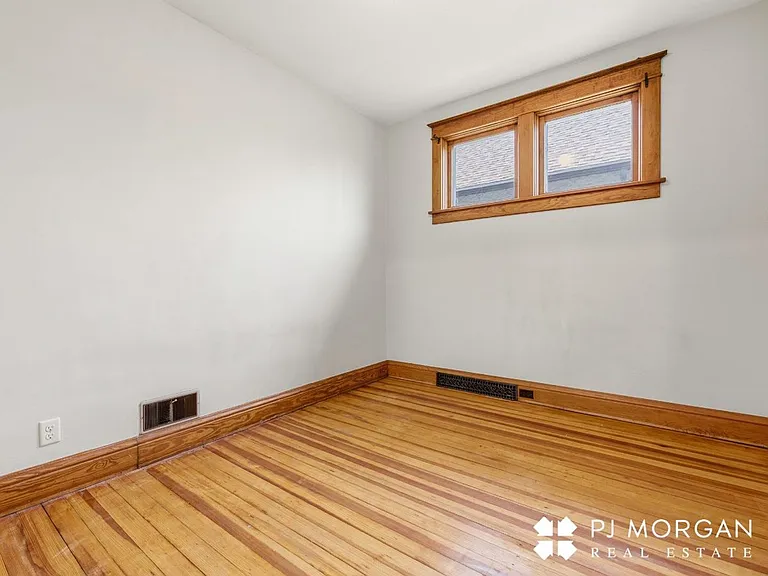 2222 S 6th St — Photo 11