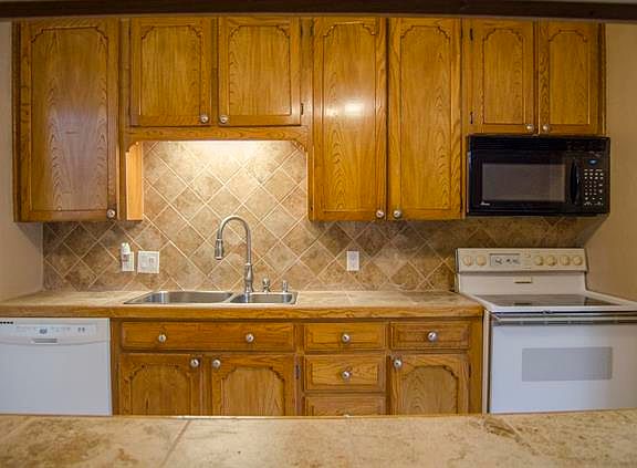 4th image of 5812 Lalagray Ln