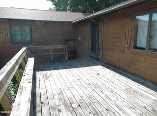 309 Fillmore St, Hanover, IL 61041